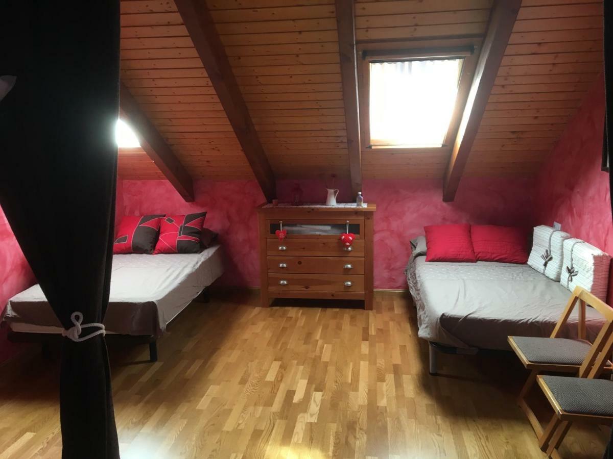 Duplex Altos De Santiago Buhardilla Leilighet Villanúa Eksteriør bilde